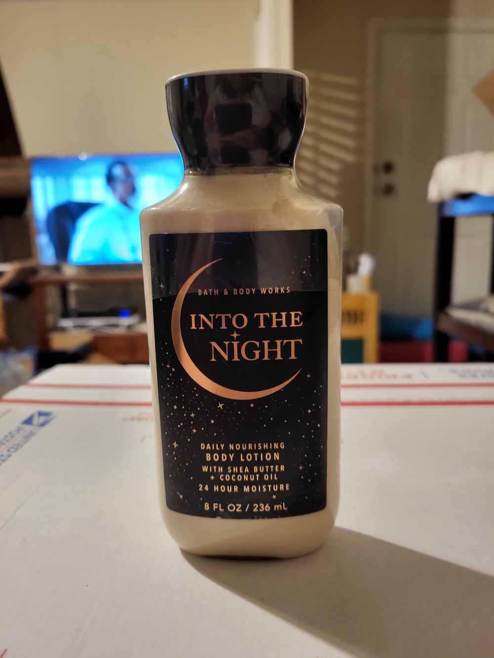 Bath & Body Works Into The Night Lotion - Black & Gold